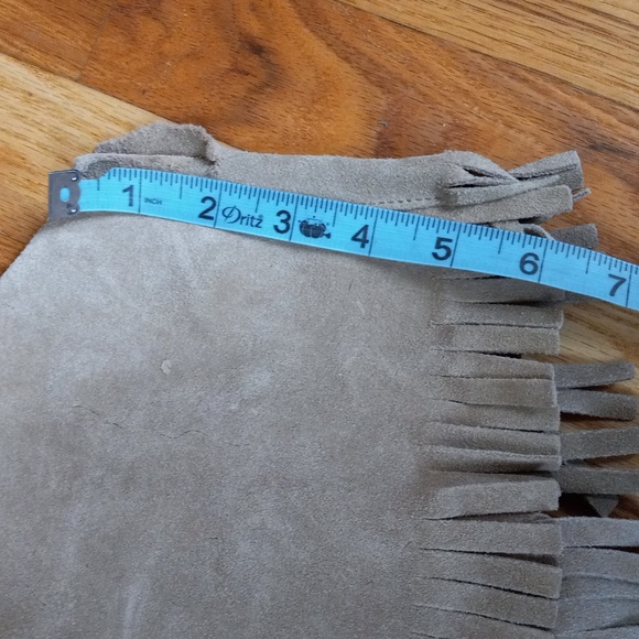 Girls Tan and Brown, Weathered Look, Leather with Fringe, VintageCowGirl Costume - Picture 14 of 16